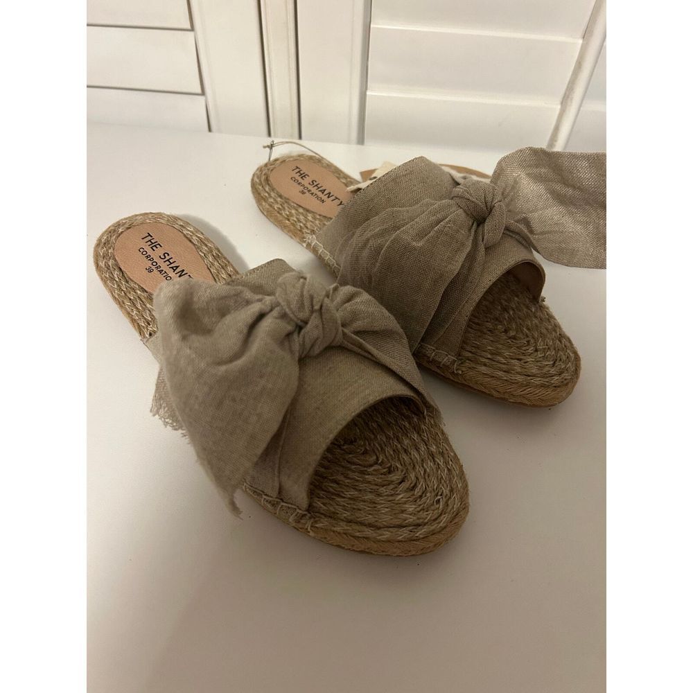 Tan Bow Sandals
